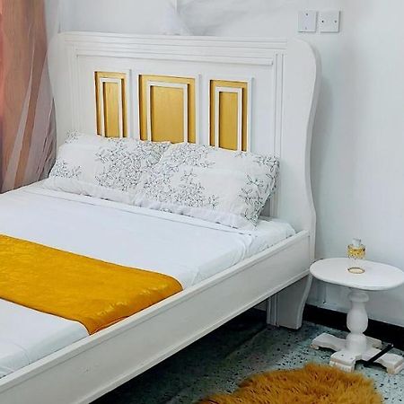 Neighbourly Nest Apartment มอมบาซา ภายนอก รูปภาพ